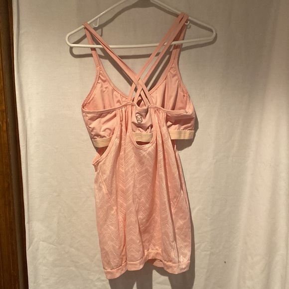 Ladies Workout top - Picture 2 of 6